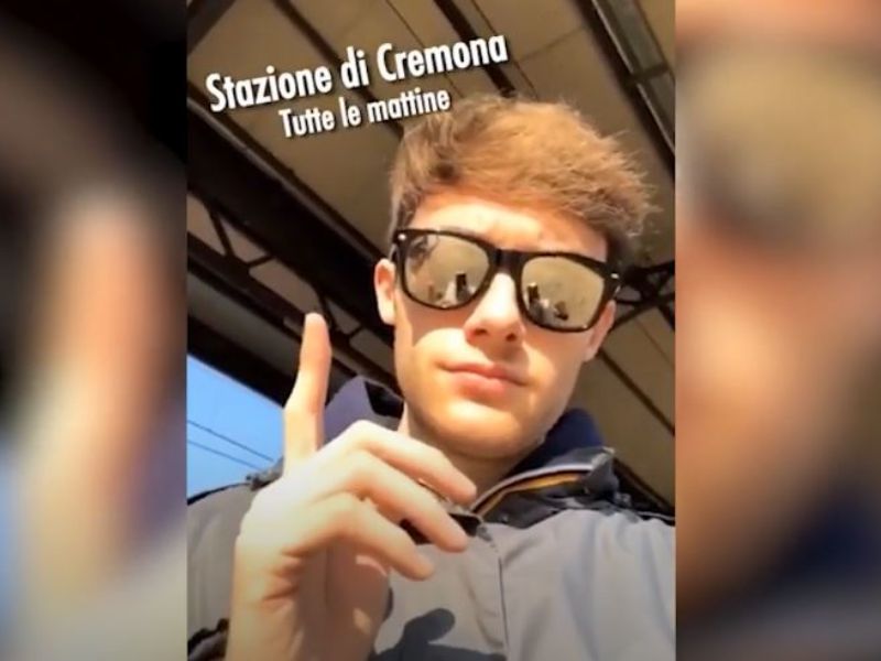Studente pendolare filma, con ironia, un anno di disservizi sulla Cremona-Mantova VIDEO